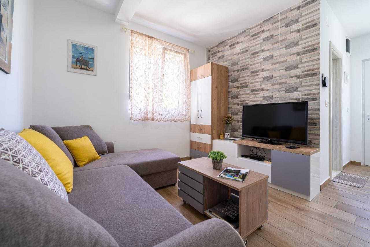 Apartments Gruda Cetinje Exterior photo