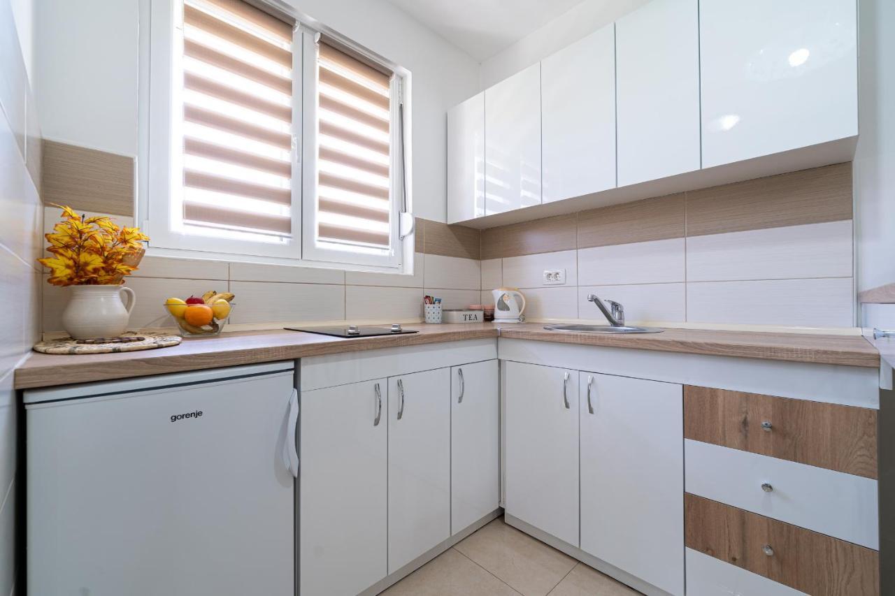 Apartments Gruda Cetinje Exterior photo