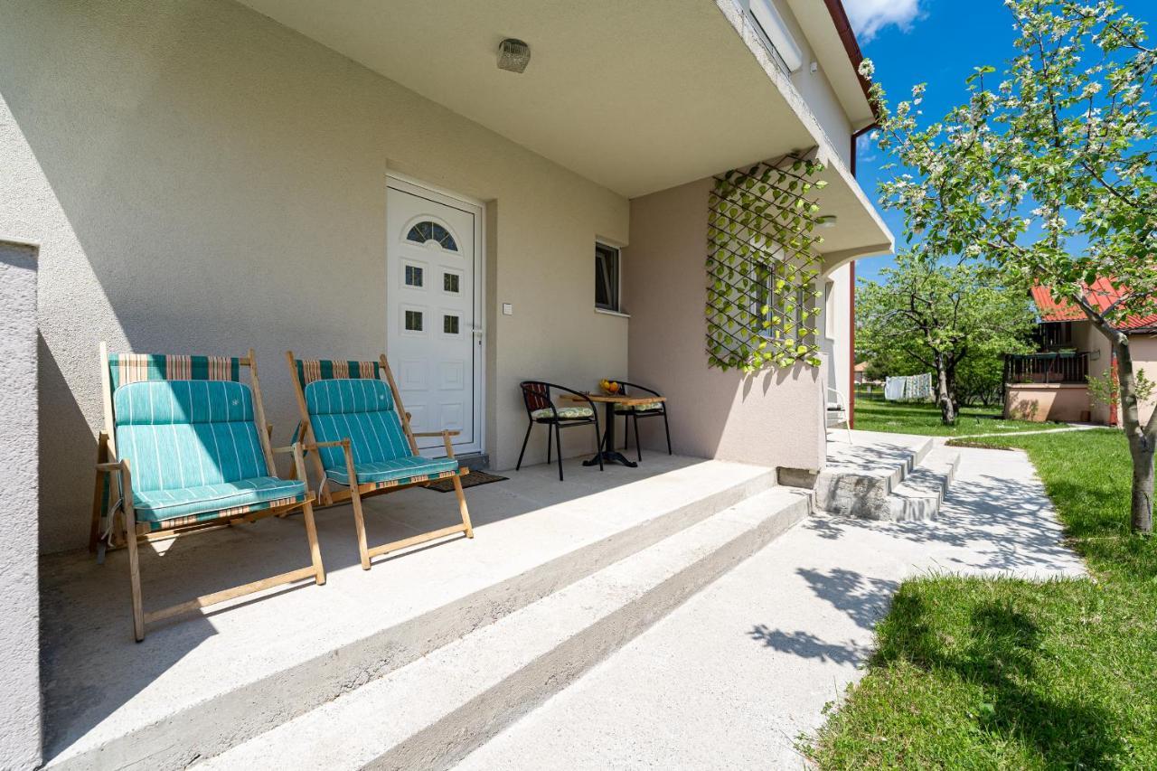 Apartments Gruda Cetinje Exterior photo