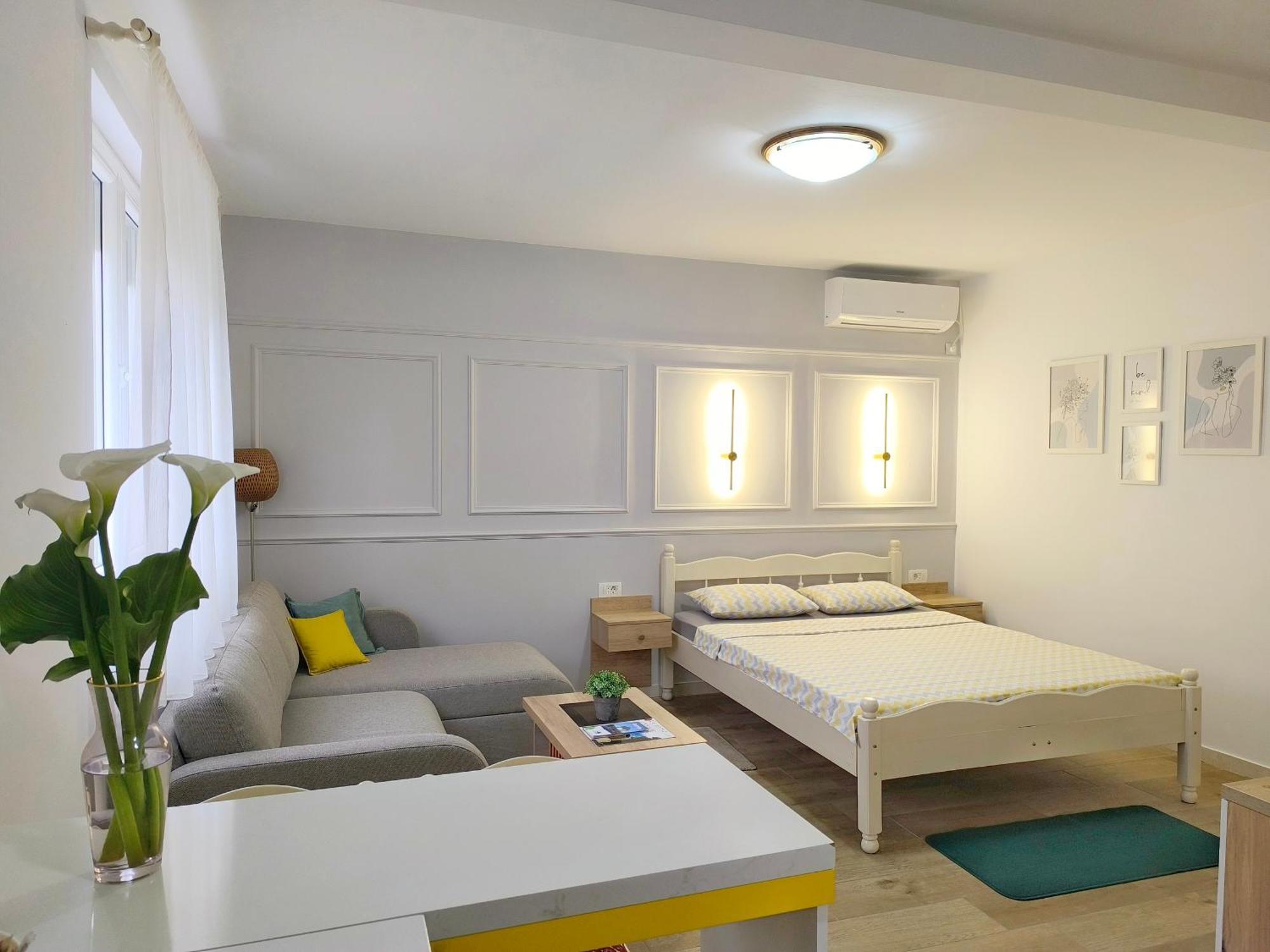 Apartments Gruda Cetinje Exterior photo