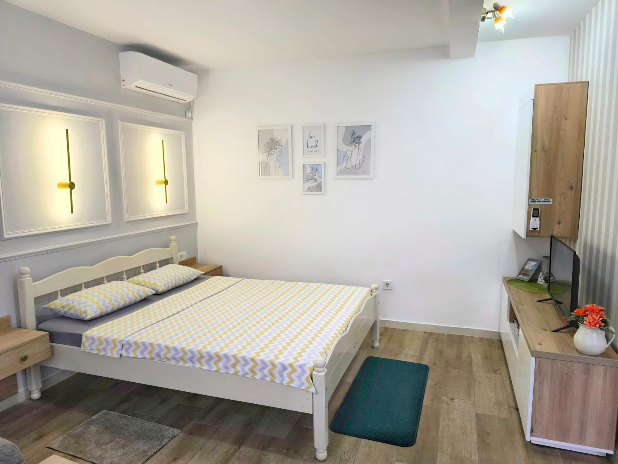 Apartments Gruda Cetinje Exterior photo